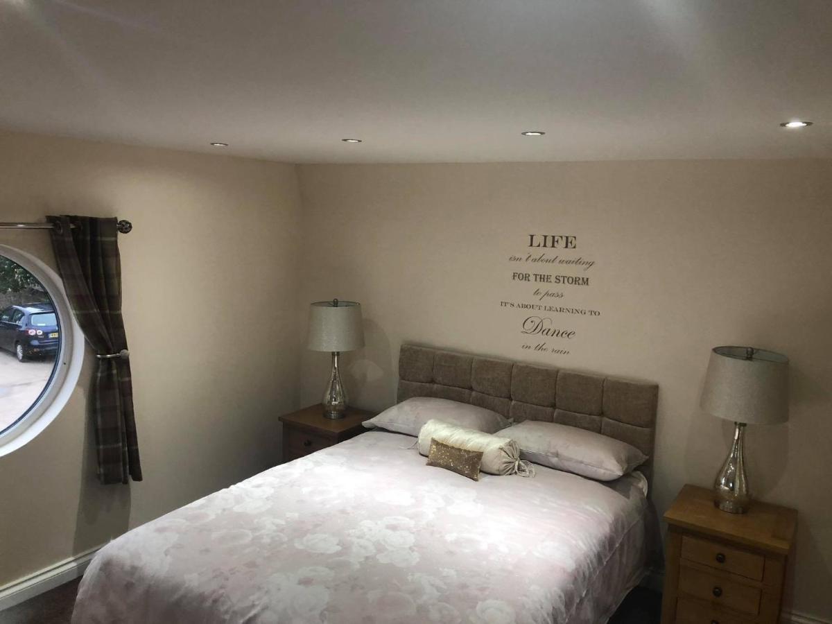 Worship Farm Accommodation Redhill  Esterno foto